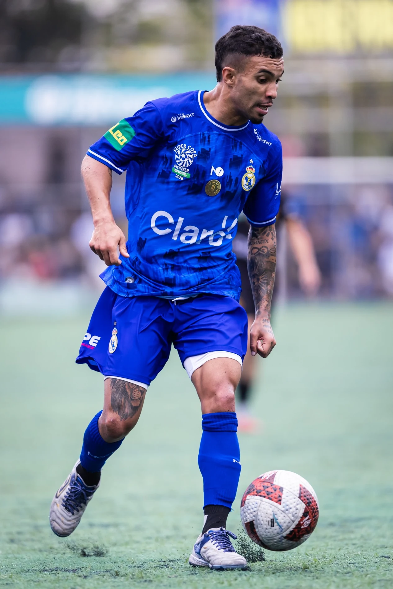 Jogador em campo durante partida