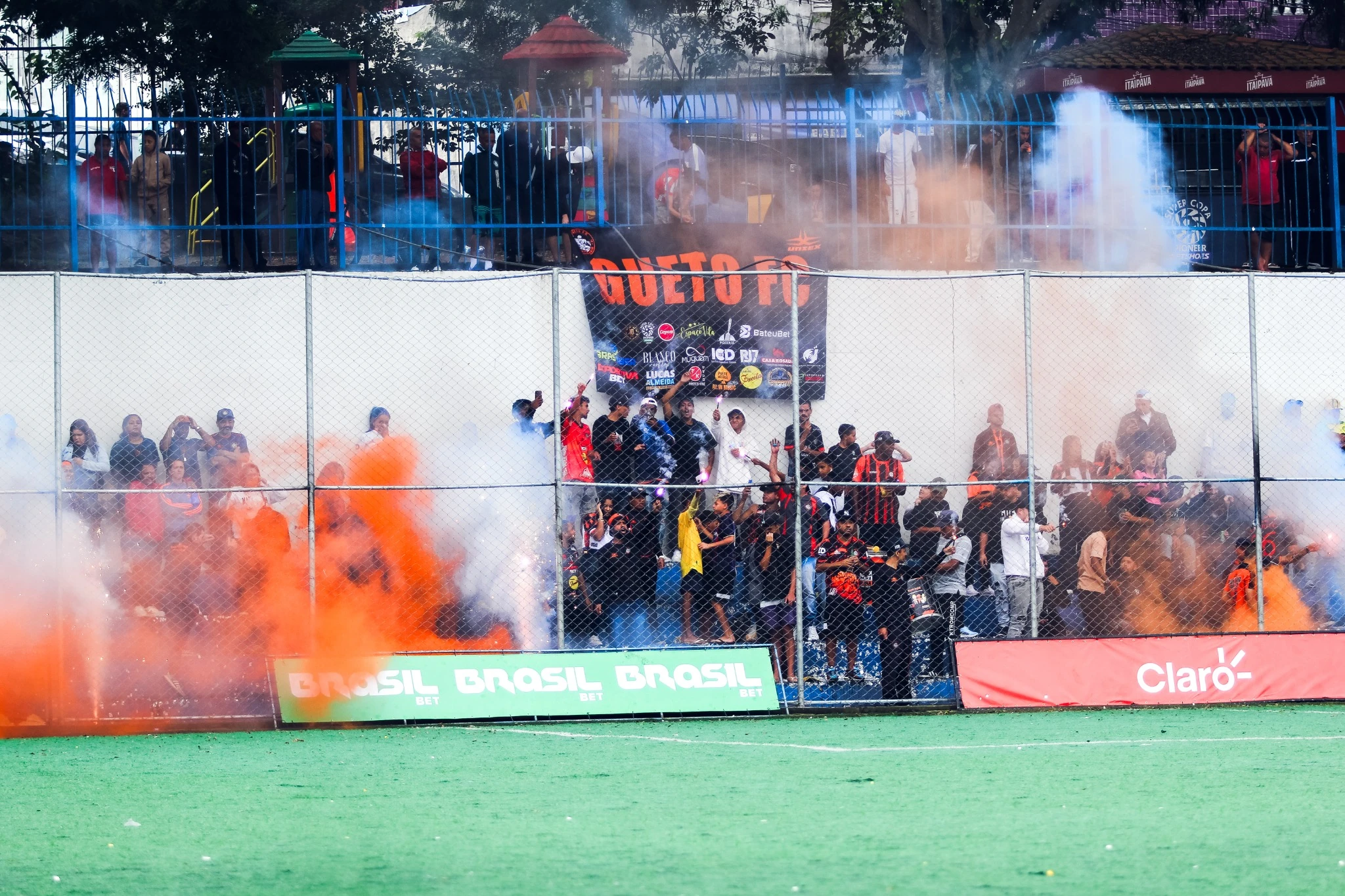 Torcida reunida na final da Super Copa Pioneer